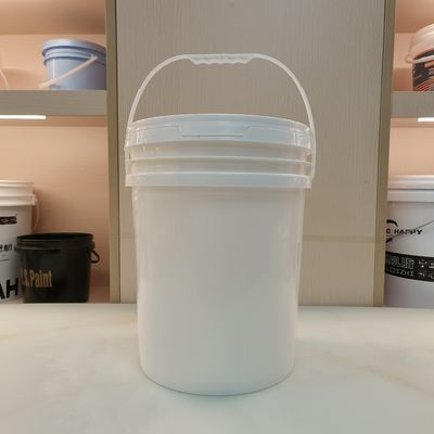 Tekrar kullanılabilir, yığılabilir, 20 litrelik yuvarlak plastik kova, kapağı sızdırmaz.