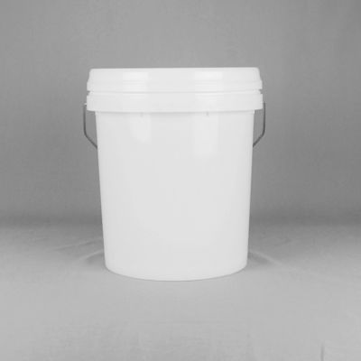 20 litrelik PP plastik gübre kovası kapaklı güvenli bir kapakla