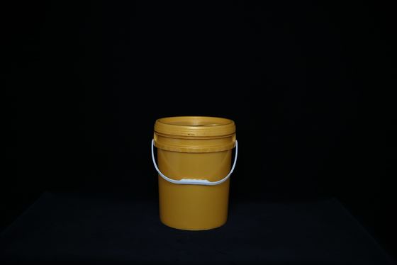 Kapaklı metal sapık plastik boya kovası
